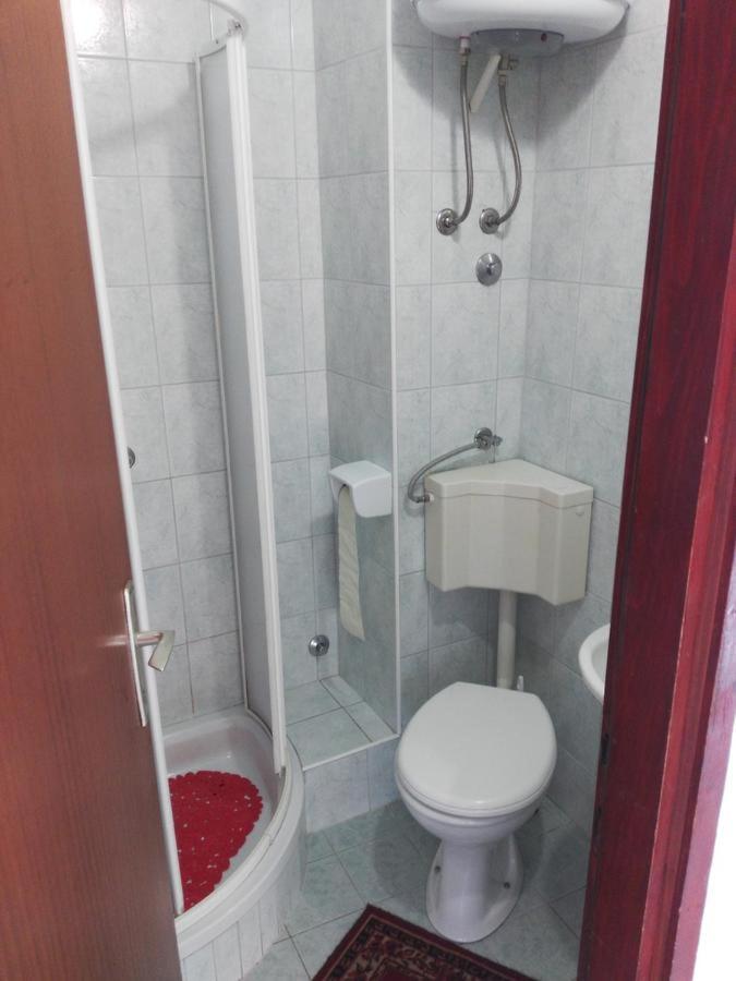 Apartmani Karuza Novalja Exterior photo