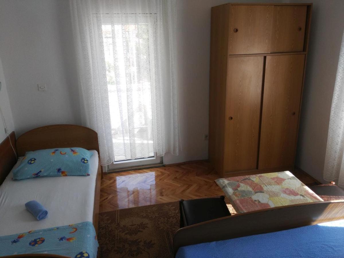 Apartmani Karuza Novalja Exterior photo
