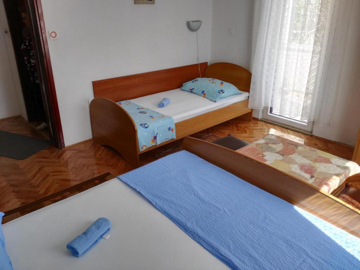Apartmani Karuza Novalja Exterior photo